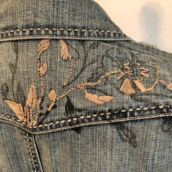 Elie Tahari Denim Jacket Size Small - Picture 2 of 16